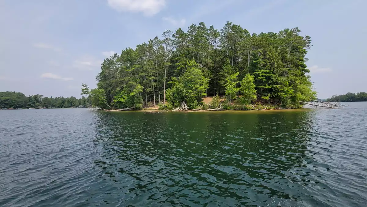 Two Sisters Lake image 31